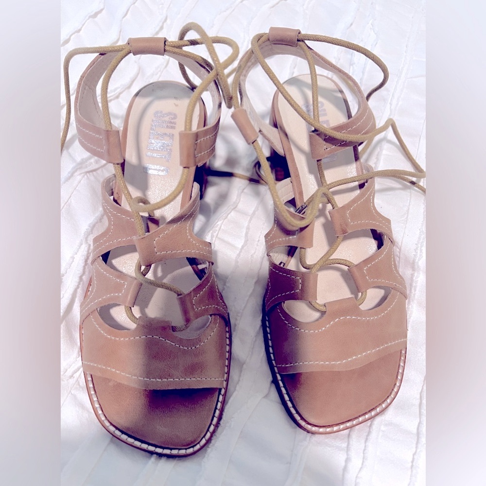 Silent D 2.5 Heeled Sandals Neutral Size 36 - image 1